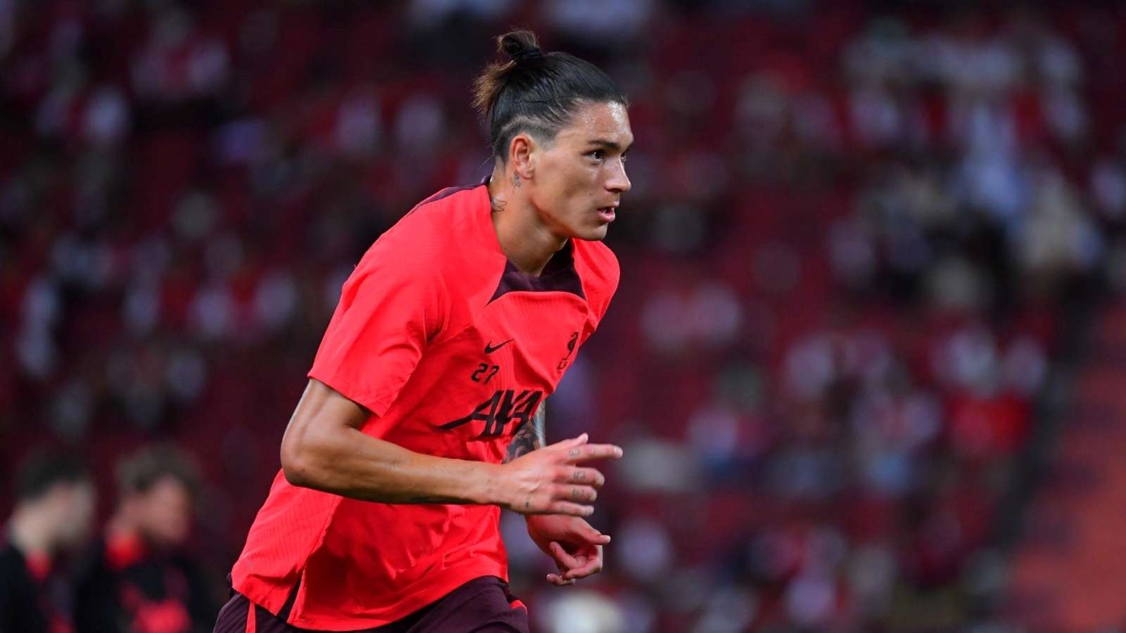 但他的个人 但他的个人