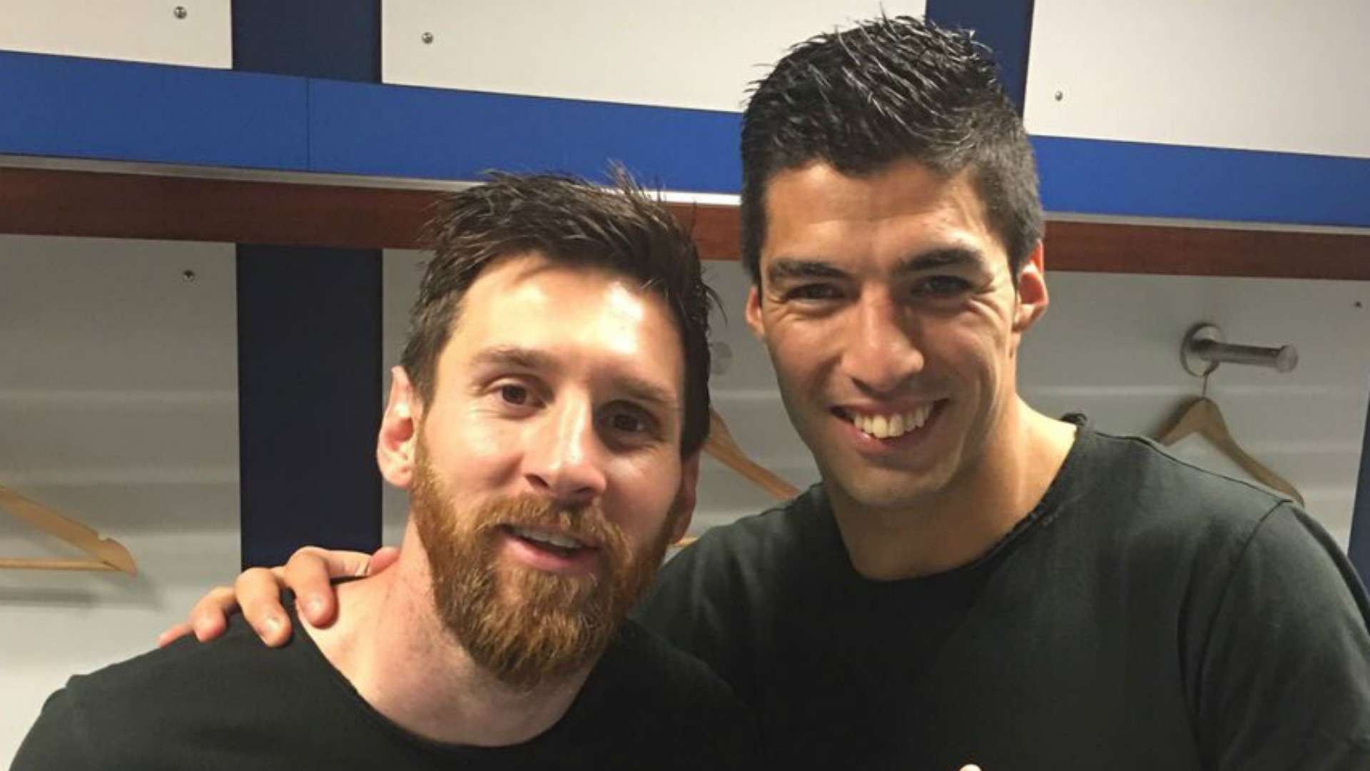 足球场上的 足球场上的